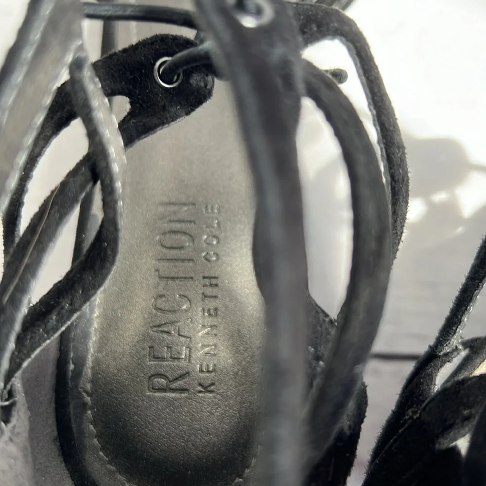 Reaction Kenneth Cole Black Heel With String Suede US 6.5 Med - Picture 8 of 10